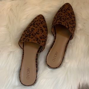 Cheetah/Leopard Print Pointy Toe Flat Mules sz 7
